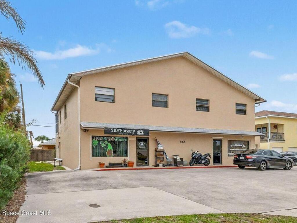 565 Jackson Avenue, Satellite Beach, FL 32937