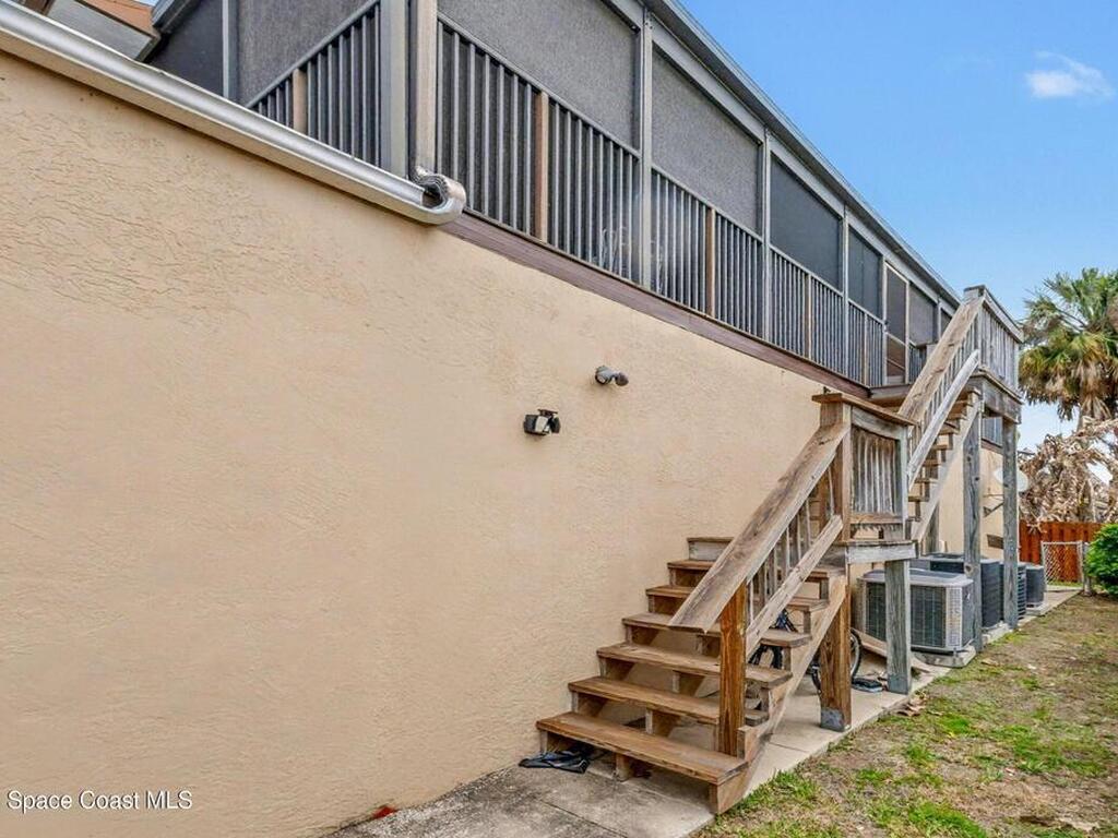 565 Jackson Avenue, Satellite Beach, FL 32937