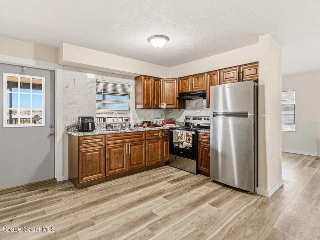 565 Jackson Avenue, Satellite Beach, FL 32937