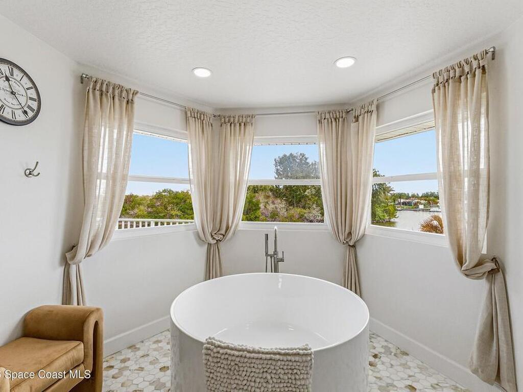 262 Lanternback Island Drive, Satellite Beach, FL 32937