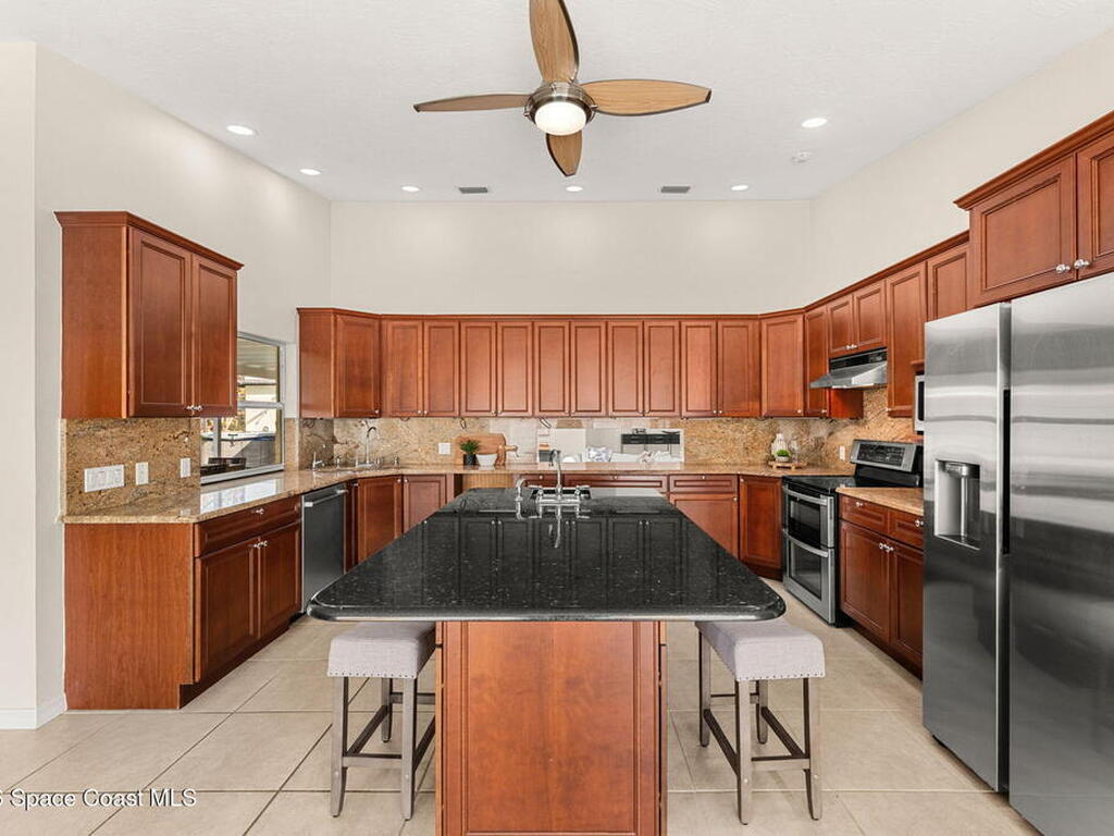 3070 Rio Plumosa, Indialantic, FL 32903