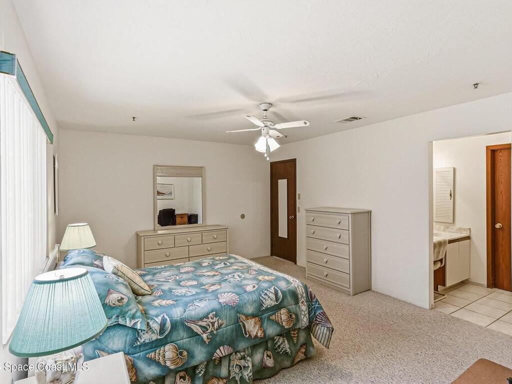 7820 Shadowood Drive, Melbourne, FL 32904