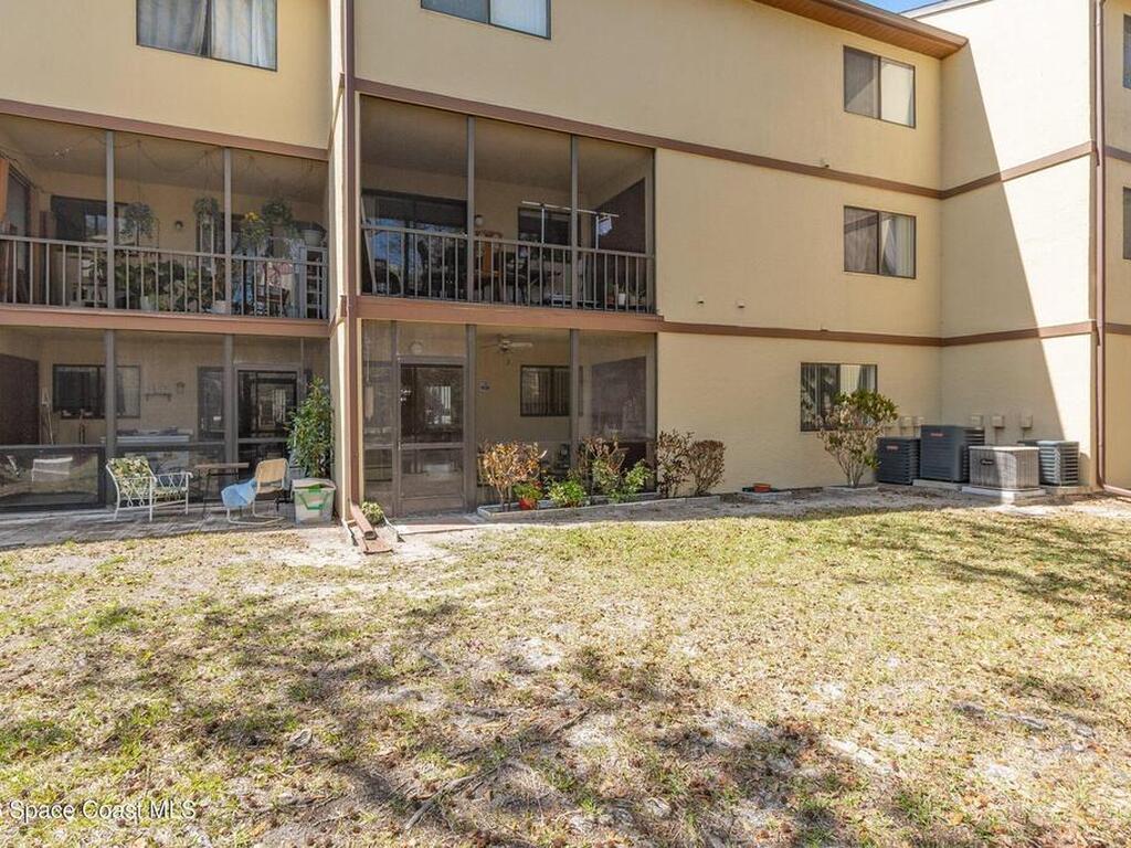 7820 Shadowood Drive, Melbourne, FL 32904