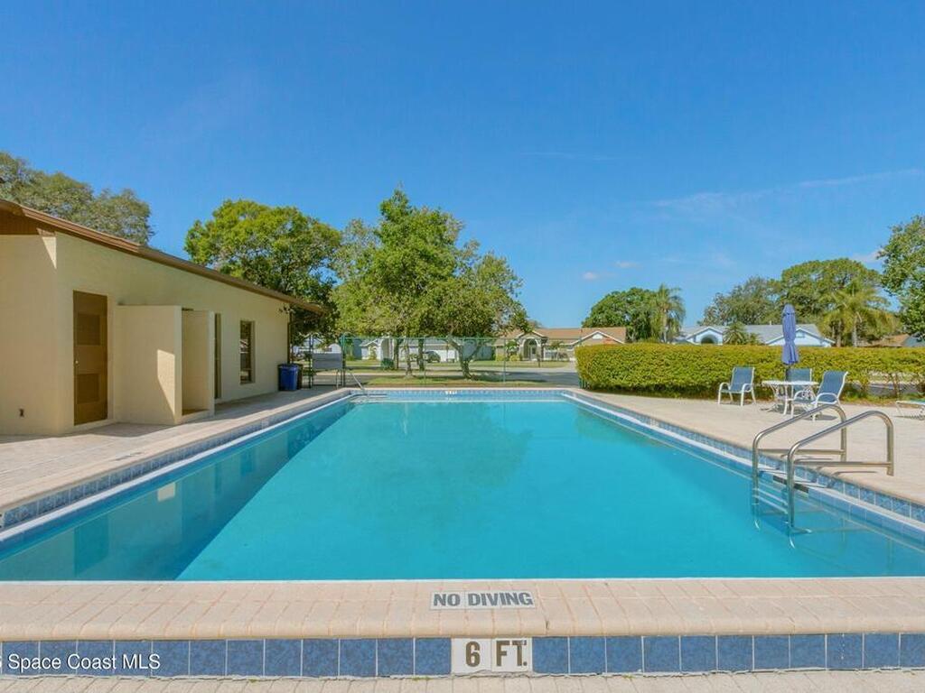 7820 Shadowood Drive, Melbourne, FL 32904