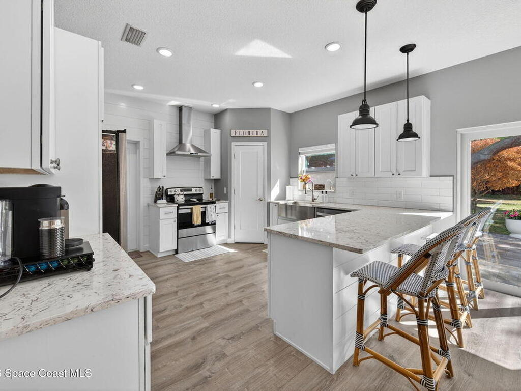 1046 N Tropical Trail, Merritt Island, FL 32953