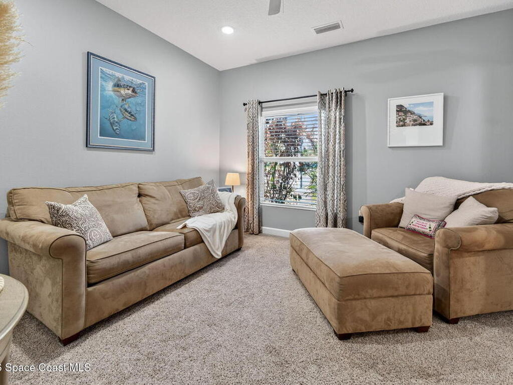 1046 N Tropical Trail, Merritt Island, FL 32953