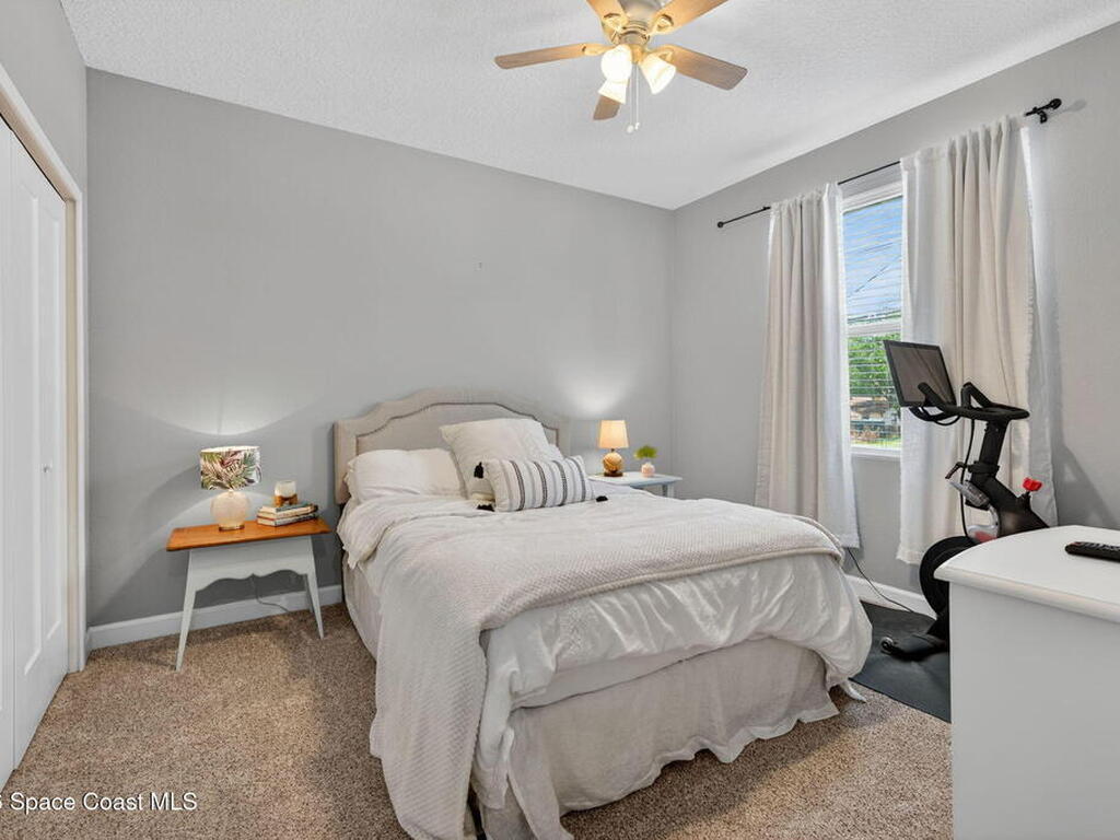 1046 N Tropical Trail, Merritt Island, FL 32953