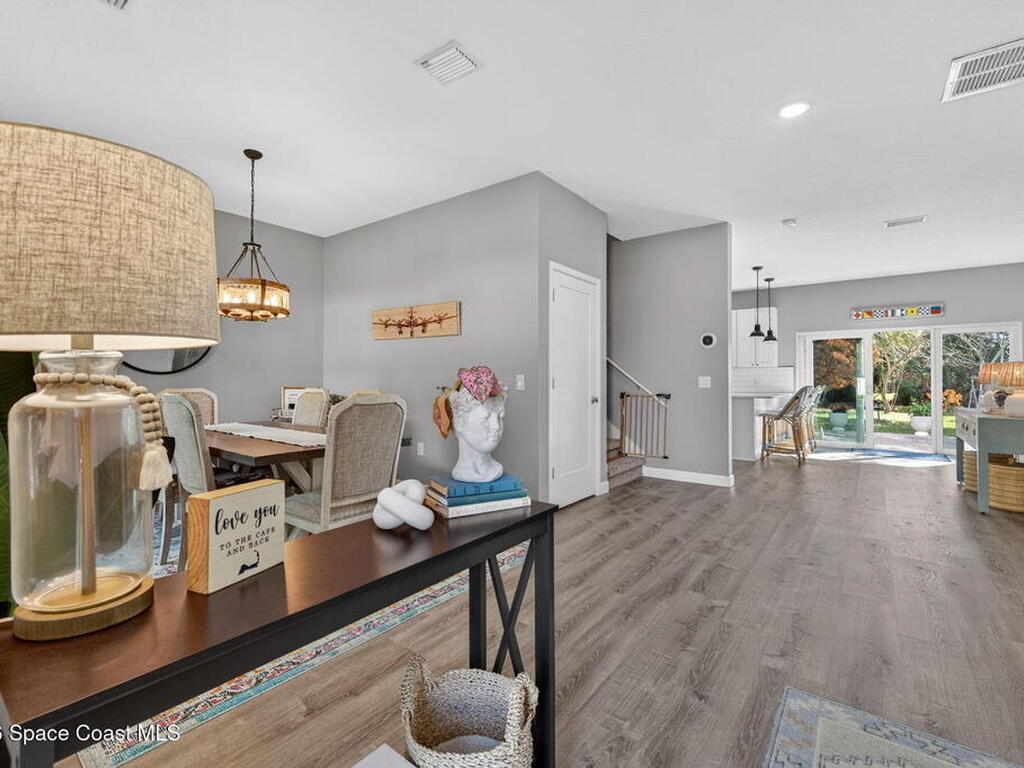 1046 N Tropical Trail, Merritt Island, FL 32953