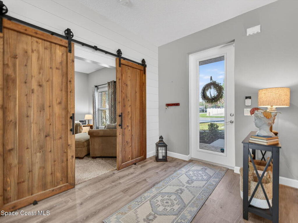 1046 N Tropical Trail, Merritt Island, FL 32953