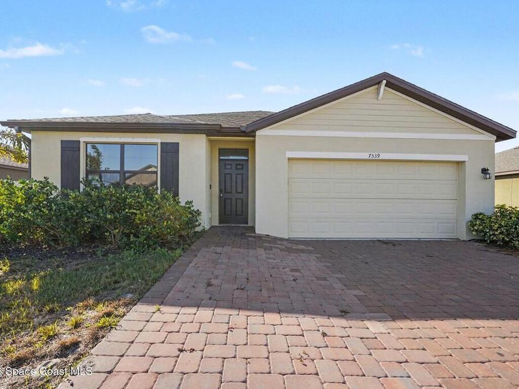 7539 Tourmaline Drive, Grant, FL 32949