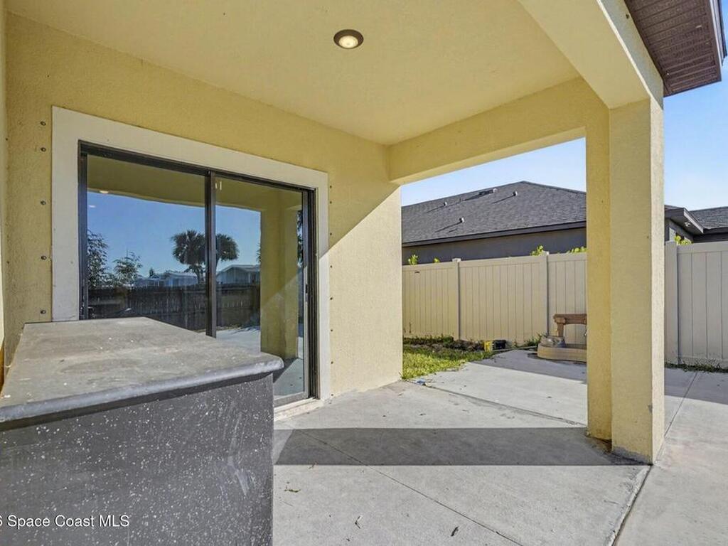 7539 Tourmaline Drive, Grant, FL 32949