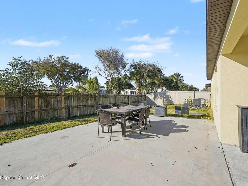 7539 Tourmaline Drive, Grant, FL 32949