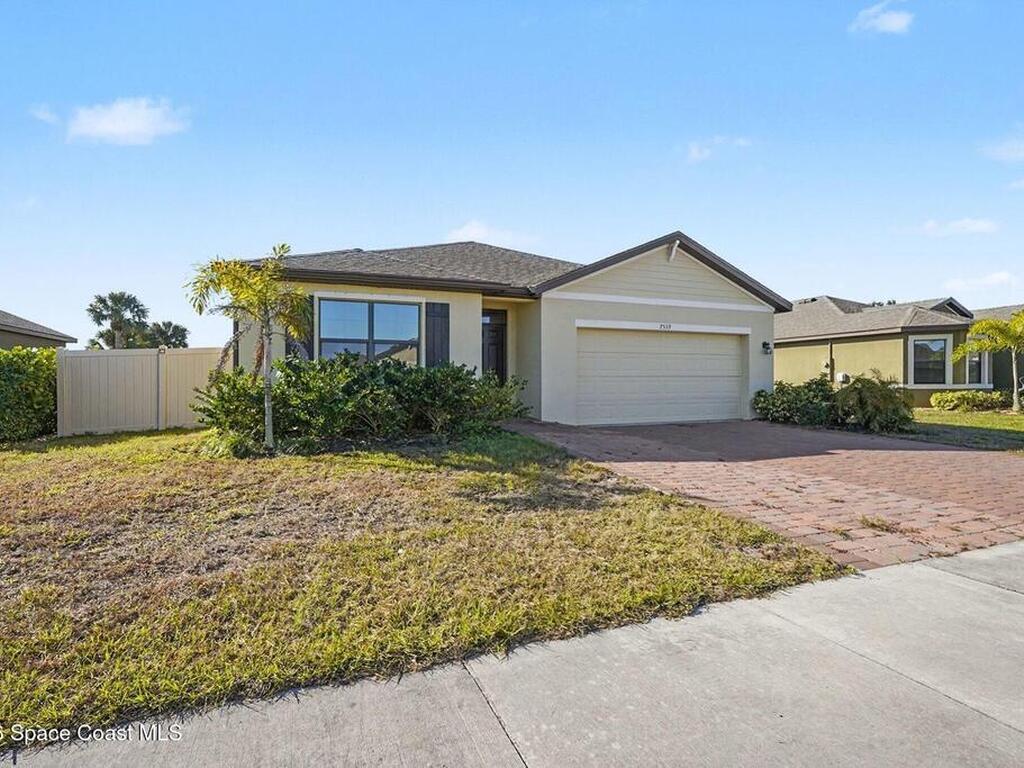 7539 Tourmaline Drive, Grant, FL 32949
