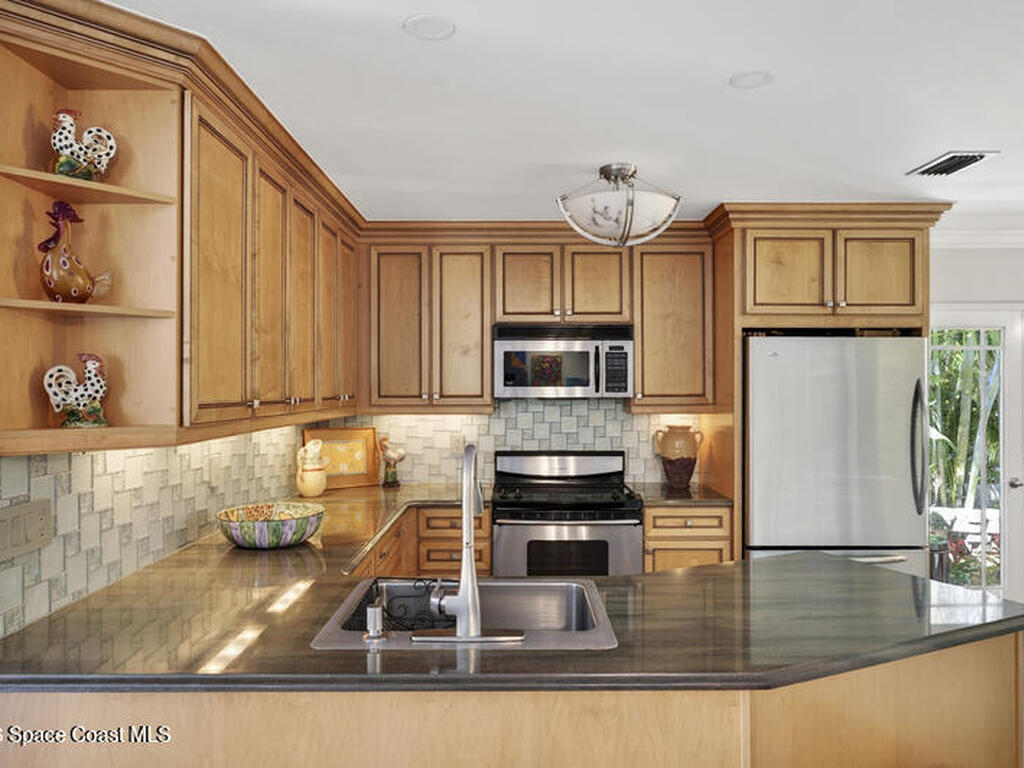 4691 Pebble Bay Circle, Indian River Shores, FL 32963