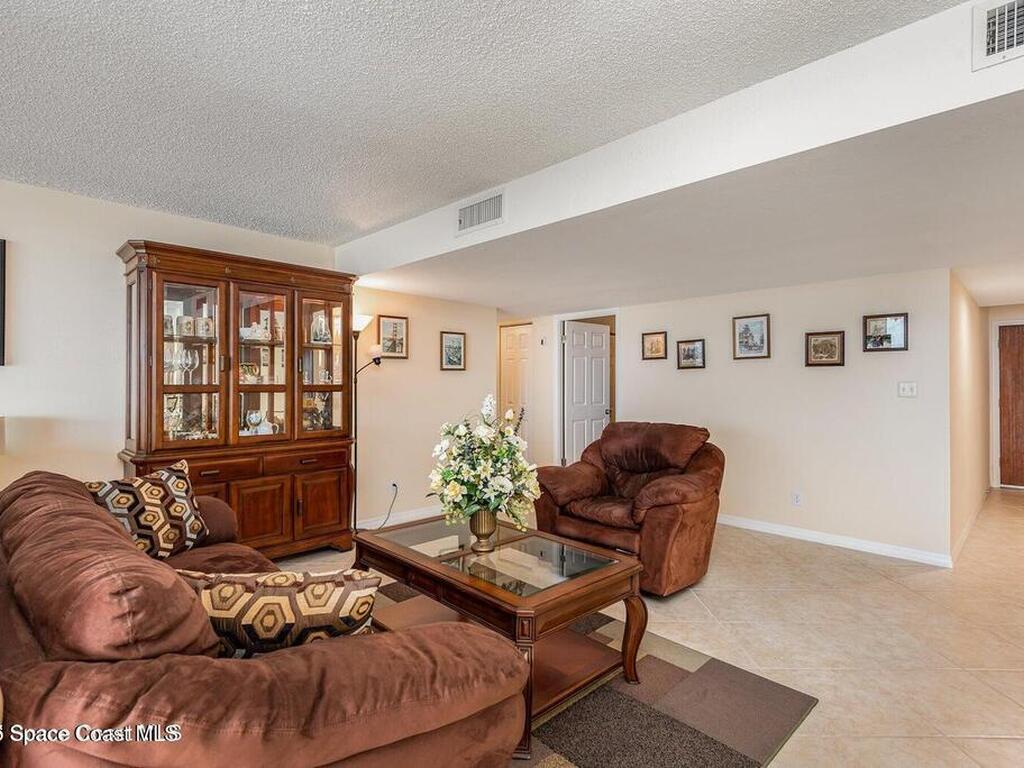 525 Indian River Avenue, Titusville, FL 32796