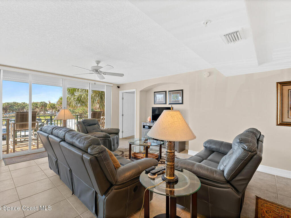 8472 Ridgewood Avenue, Cape Canaveral, FL 32920