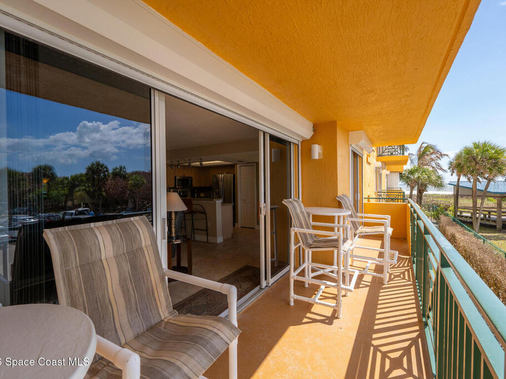 8472 Ridgewood Avenue, Cape Canaveral, FL 32920