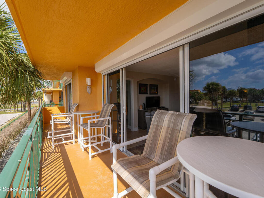 8472 Ridgewood Avenue, Cape Canaveral, FL 32920