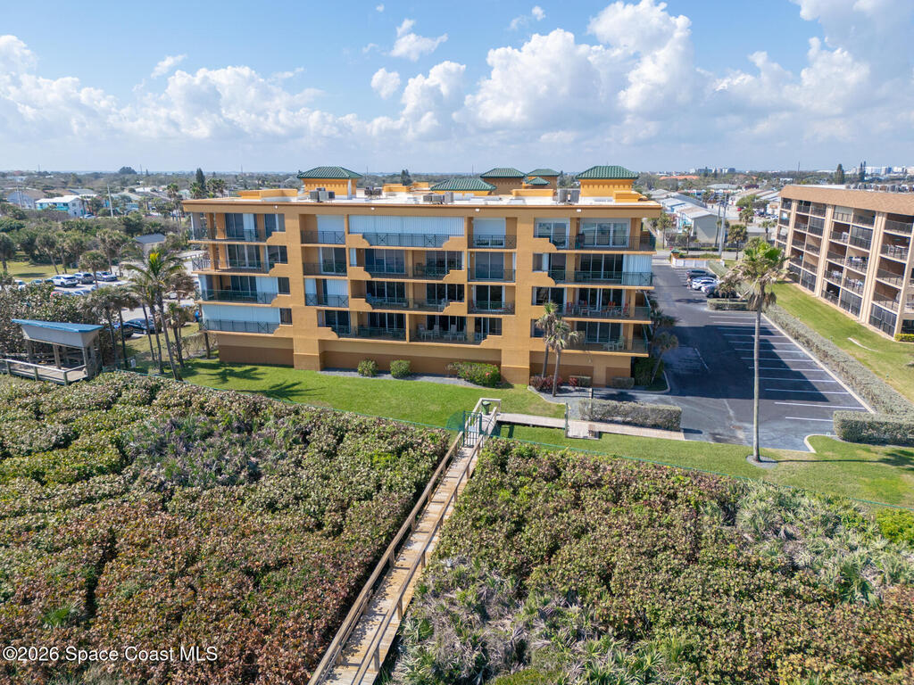 8472 Ridgewood Avenue, Cape Canaveral, FL 32920