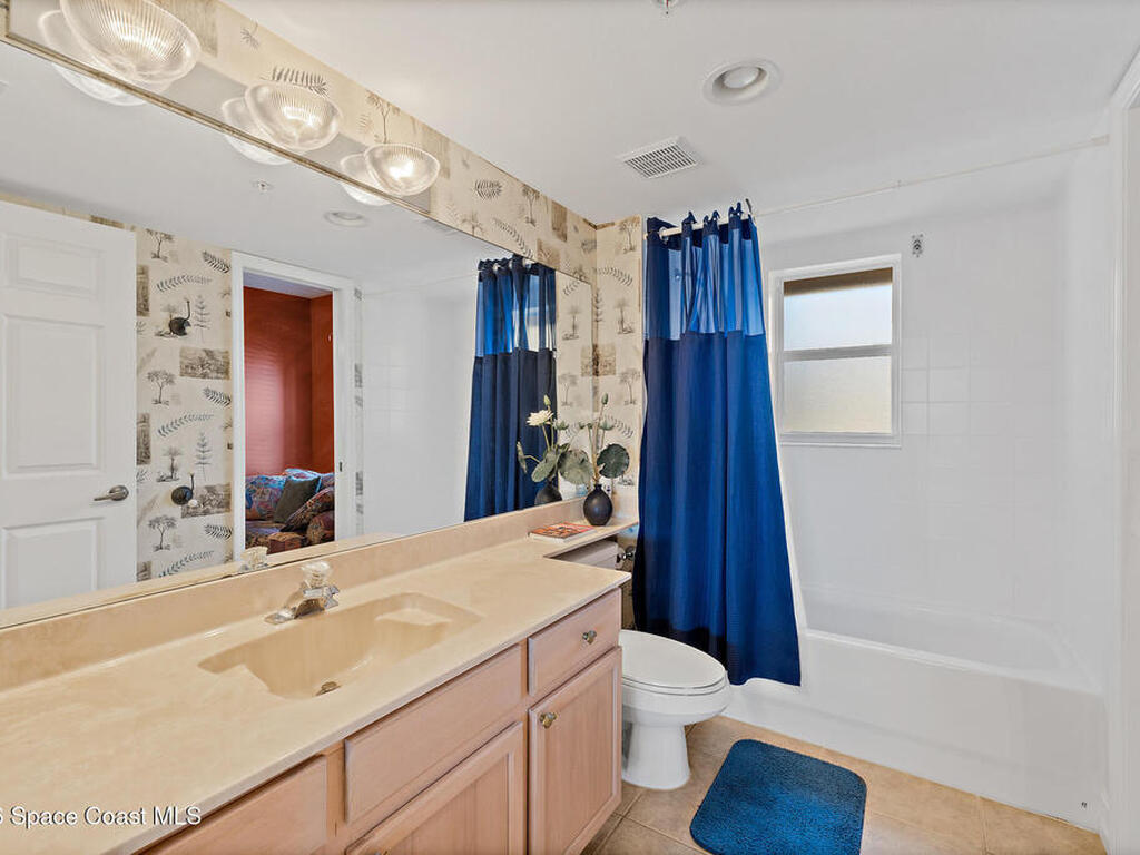 8472 Ridgewood Avenue, Cape Canaveral, FL 32920
