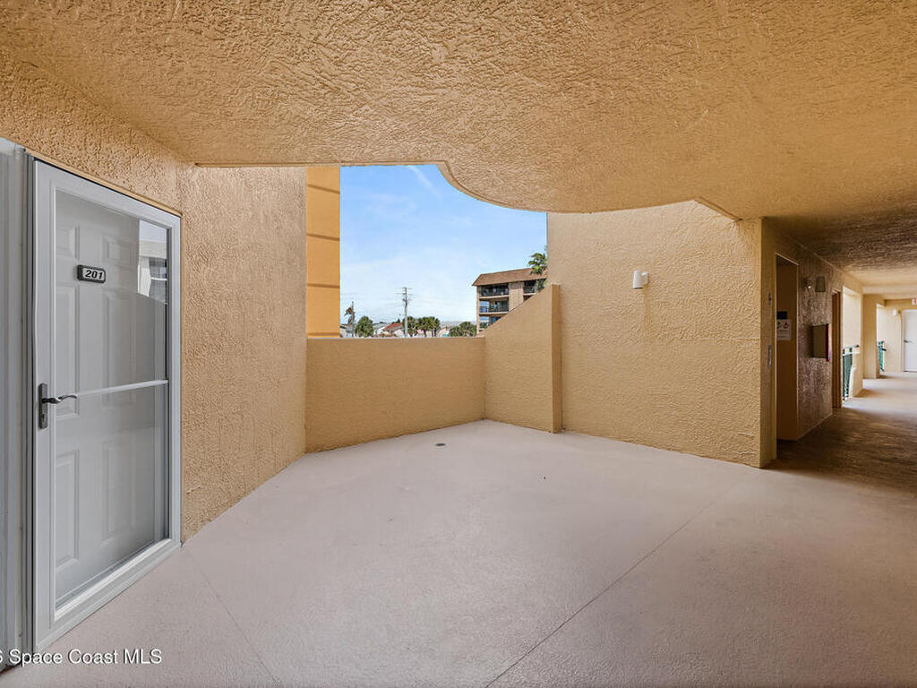 8472 Ridgewood Avenue, Cape Canaveral, FL 32920