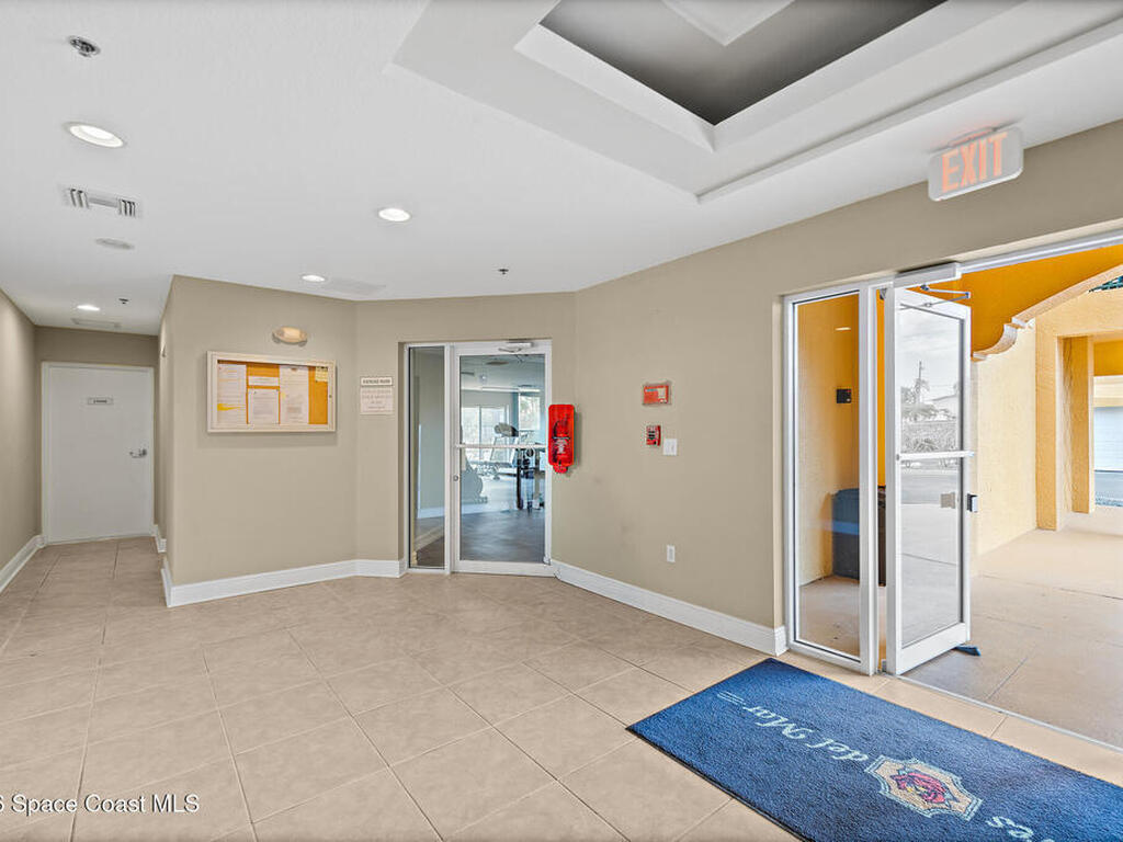 8472 Ridgewood Avenue, Cape Canaveral, FL 32920