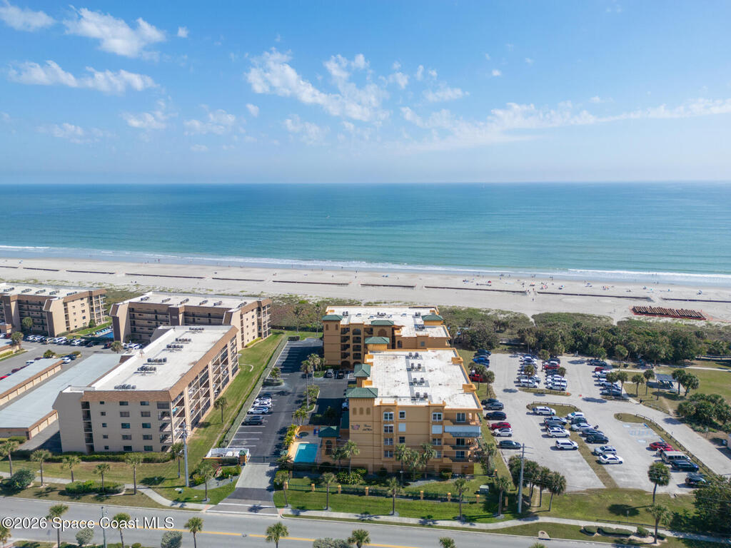 8472 Ridgewood Avenue, Cape Canaveral, FL 32920
