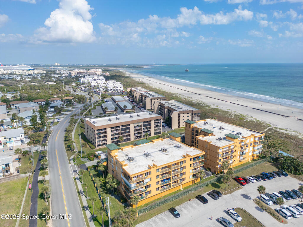 8472 Ridgewood Avenue, Cape Canaveral, FL 32920