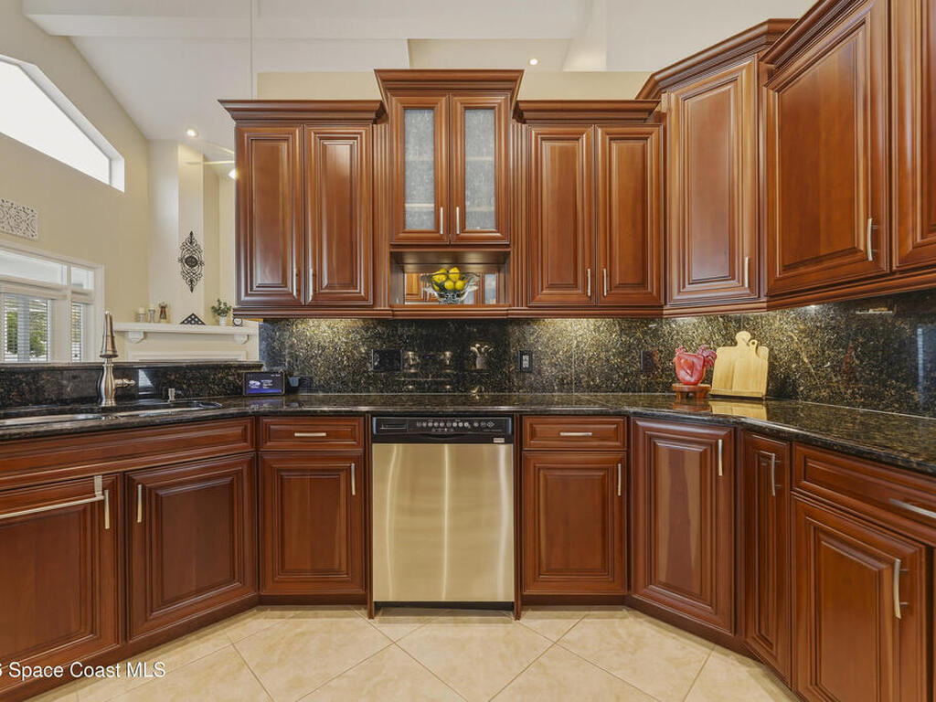 427 Heathrow Circle, Rockledge, FL 32955