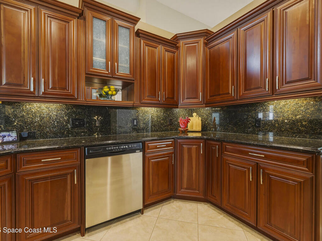 427 Heathrow Circle, Rockledge, FL 32955