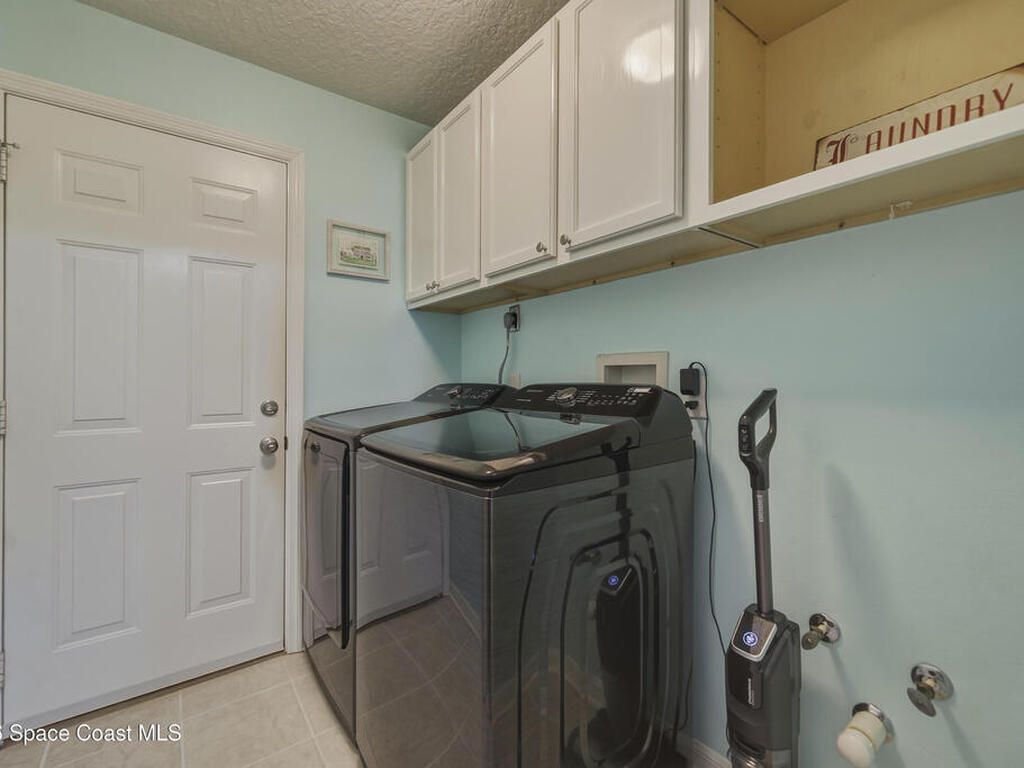 427 Heathrow Circle, Rockledge, FL 32955