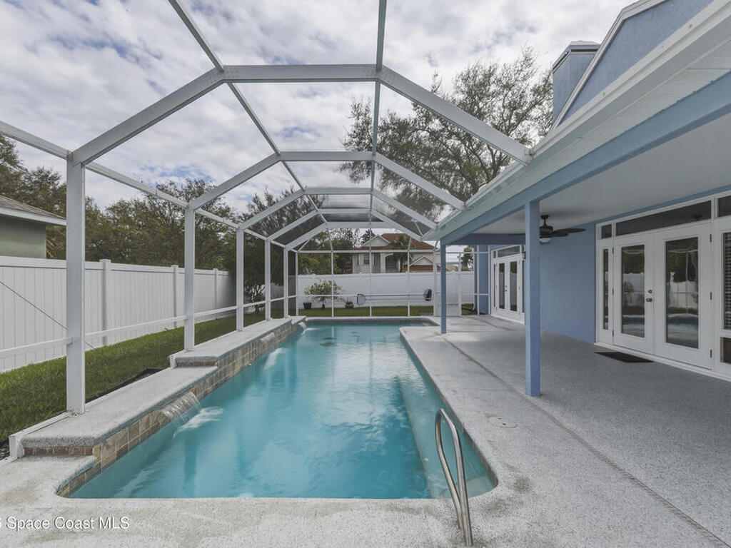 427 Heathrow Circle, Rockledge, FL 32955
