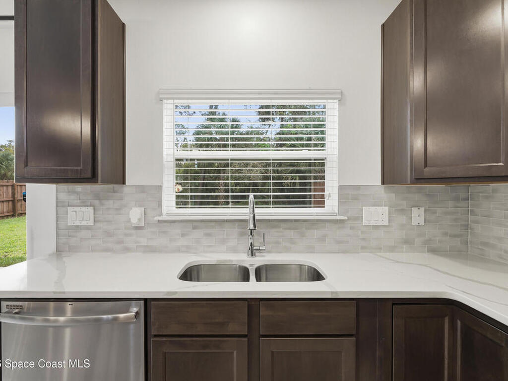 5573 Reagan Avenue, Titusville, FL 32780