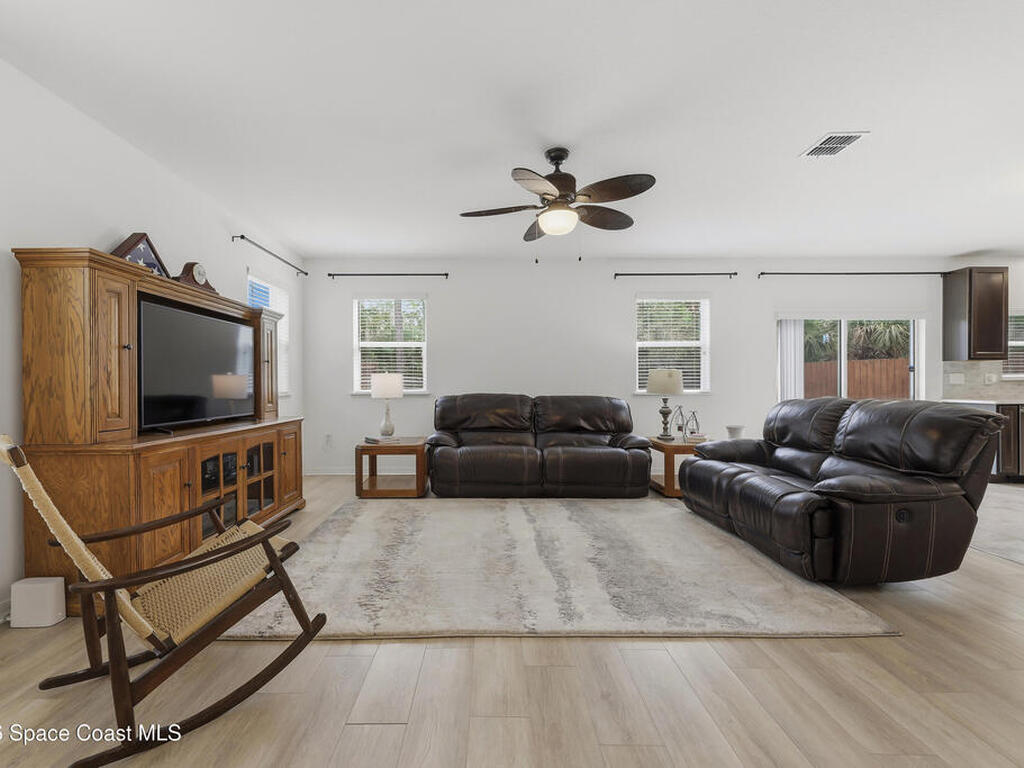 5573 Reagan Avenue, Titusville, FL 32780