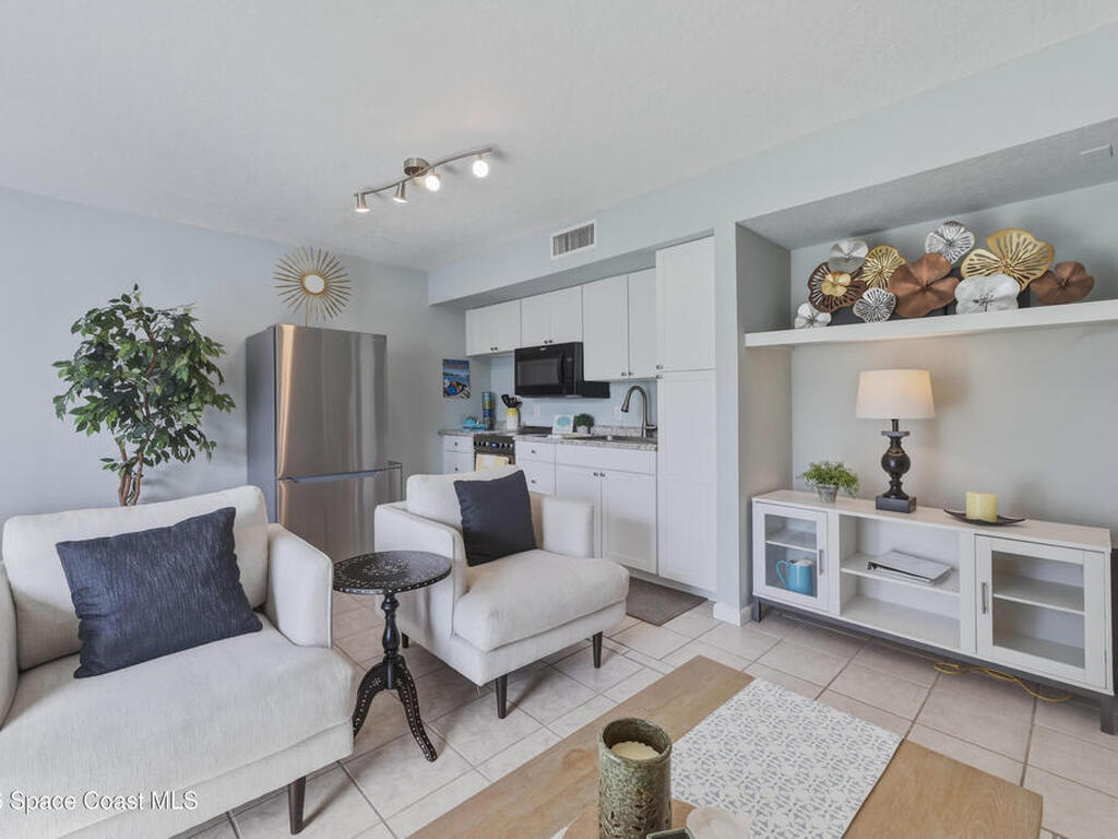 1209 E New Haven Avenue, Melbourne, FL 32901