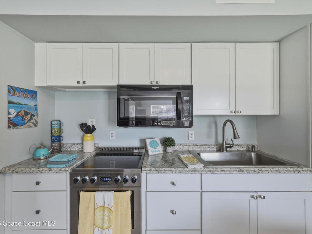 1209 E New Haven Avenue, Melbourne, FL 32901
