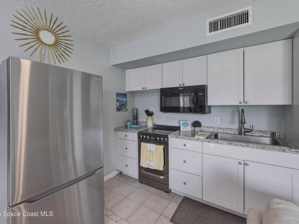 1209 E New Haven Avenue, Melbourne, FL 32901