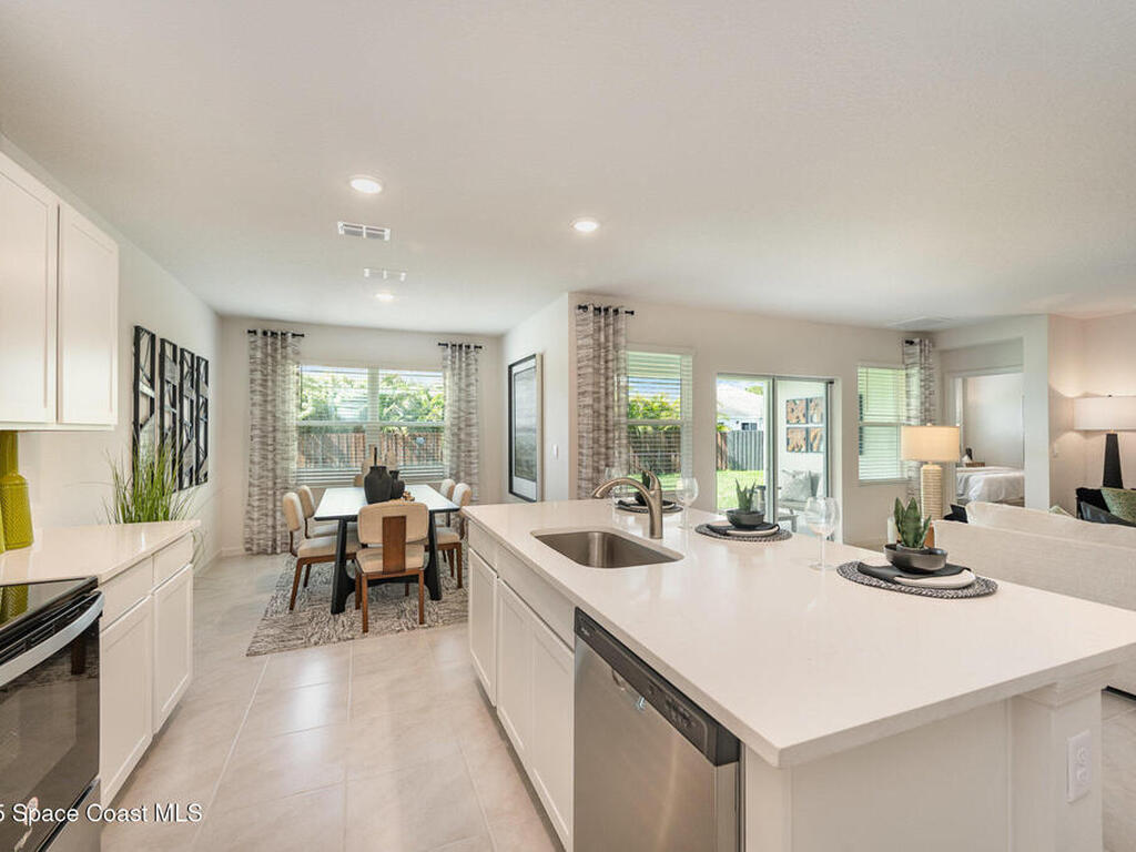 2771 Indian River Parkway, Mims, FL 32754