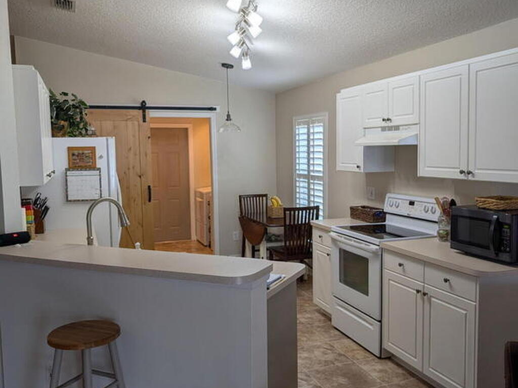 2336 Deercroft Drive, Melbourne, FL 32940