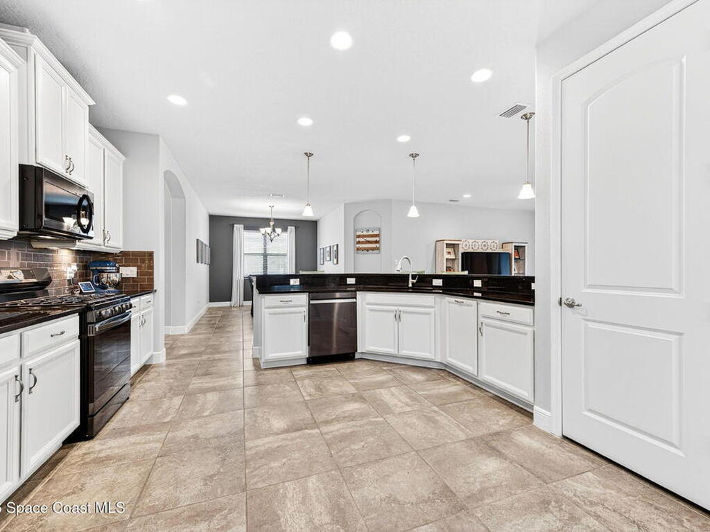 8023 Creshire Court, Melbourne, FL 32940