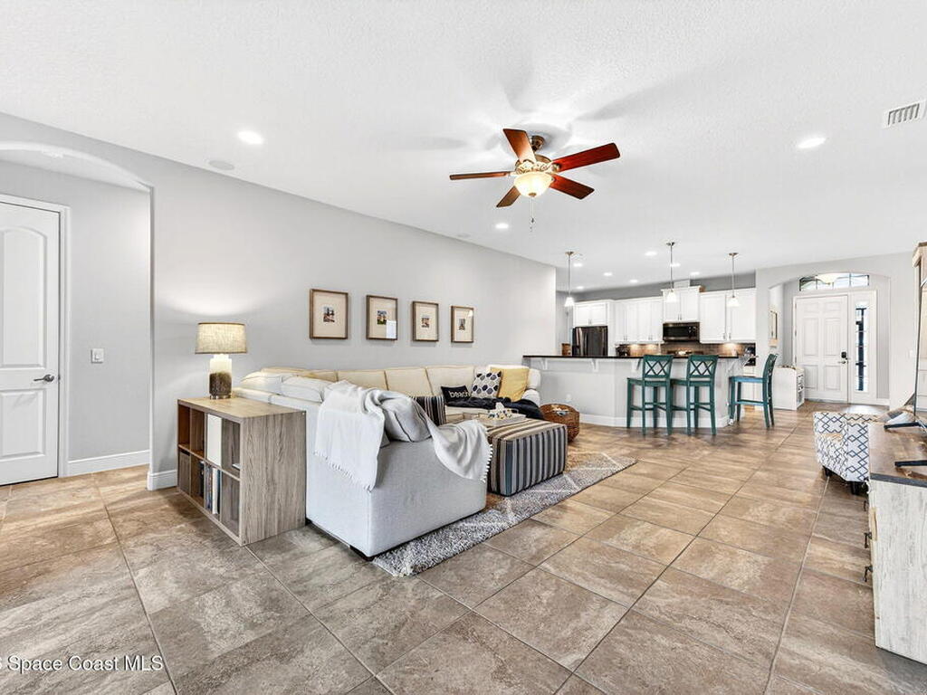 8023 Creshire Court, Melbourne, FL 32940