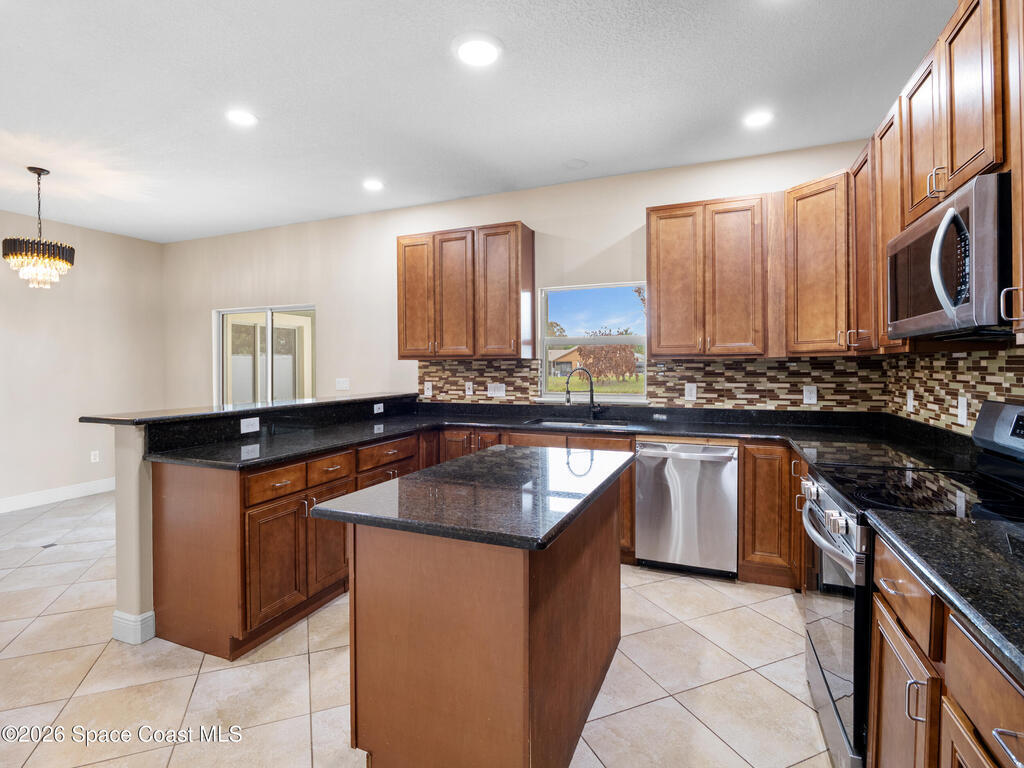 2246 Warwick Road, Melbourne, FL 32935