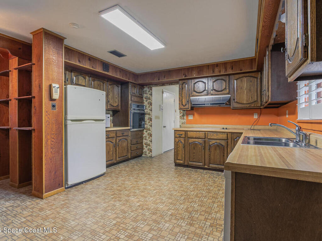 5121 Dalehurst Drive, Cocoa, FL 32926
