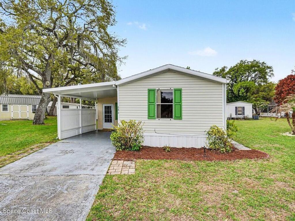 686 Sunrise Court, Palm Bay, FL 32907