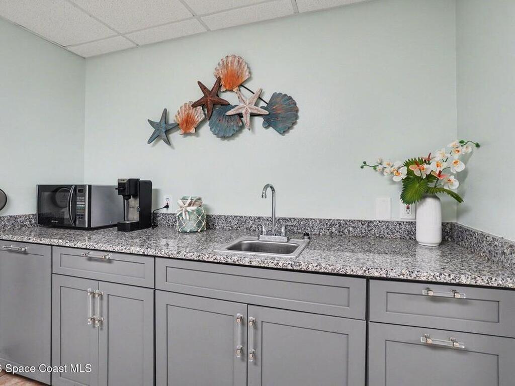 686 Sunrise Court, Palm Bay, FL 32907