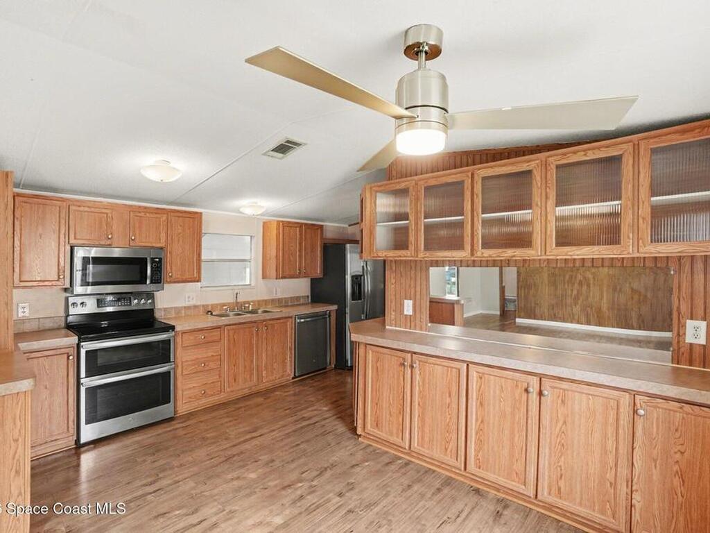 686 Sunrise Court, Palm Bay, FL 32907