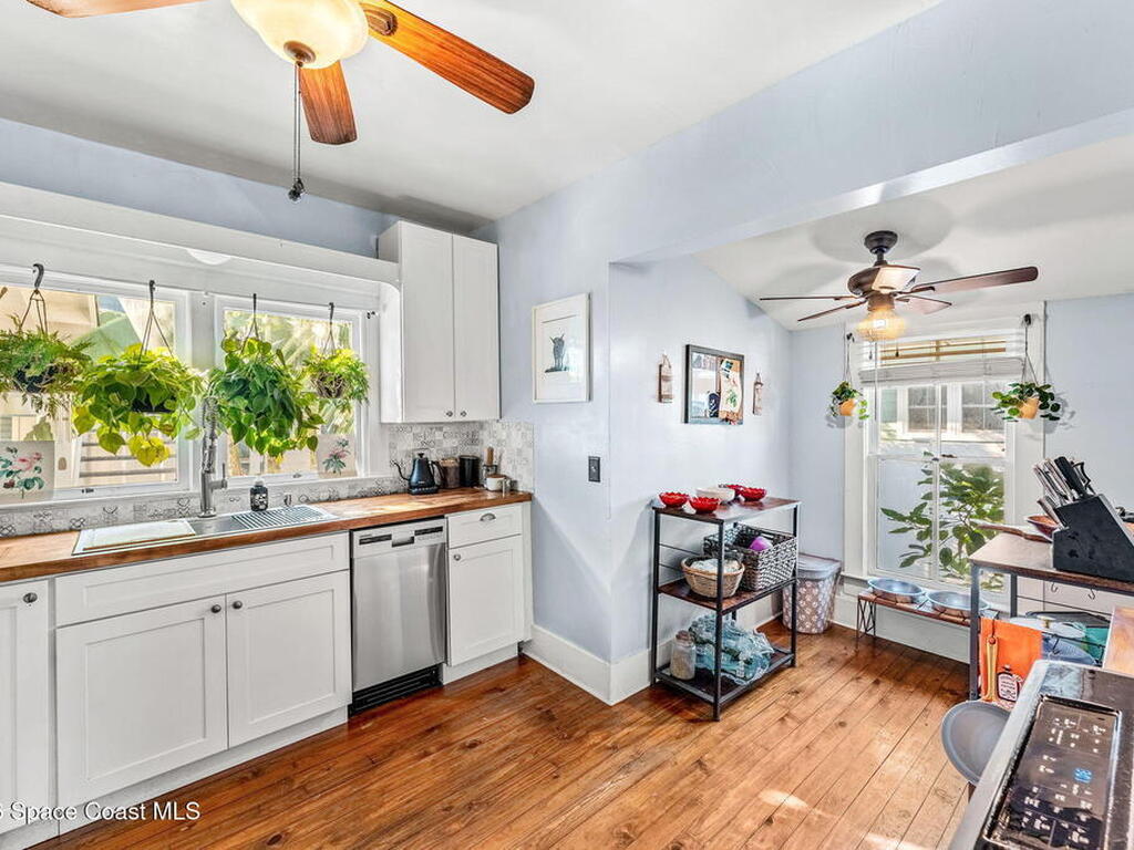 1654 Highland Avenue, Melbourne, FL 32935