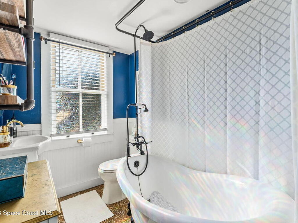 1654 Highland Avenue, Melbourne, FL 32935