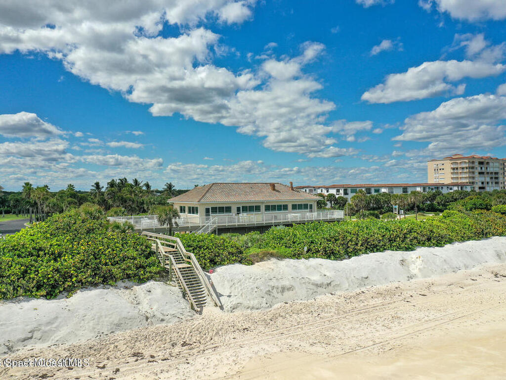 717 Spanish Moss Court, Melbourne Beach, FL 32951