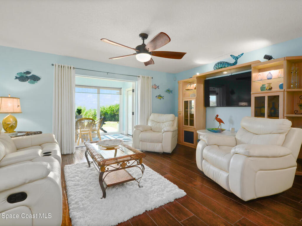 1923 Jimmy Buffett Memorial Highway, Indian Harbour Beach, FL 32937